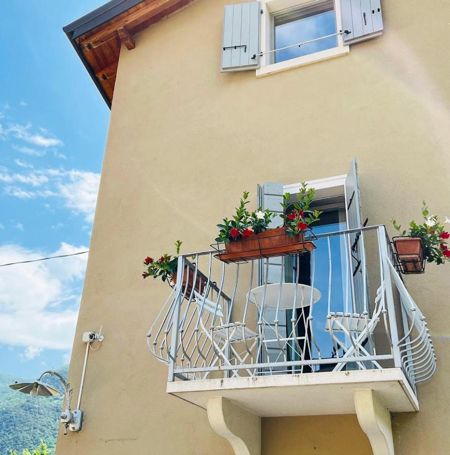 Ca Nova B&B Rivoli Veronese Buitenkant foto
